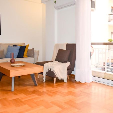 Spacious Modern Apartment In Pagkrati Athen Exterior foto